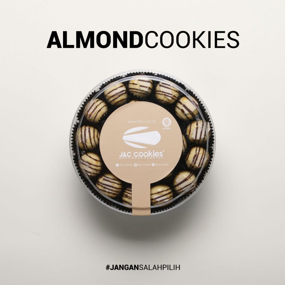 

Kue Kering Almond Cookies JNC J&C Cookies Reguler