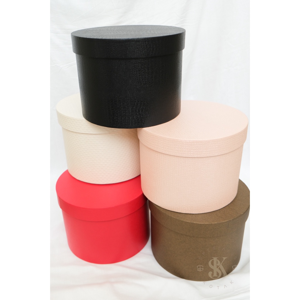 

SURABAYA. Gift Box / Box Hampers / Box Bunga / Bloom Box. HARDBOX Bulat D.20 T.15 (KS)
