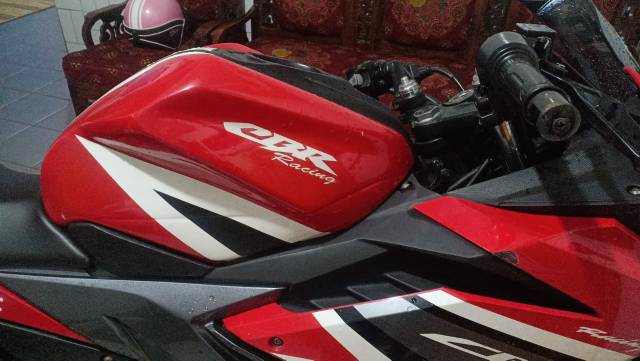 Cover tangki cbr new 150r kondom tanki new cbr