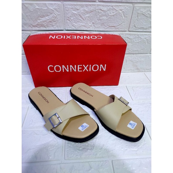 SANDAL Flatshoes Connexion wanita Slop Gesper