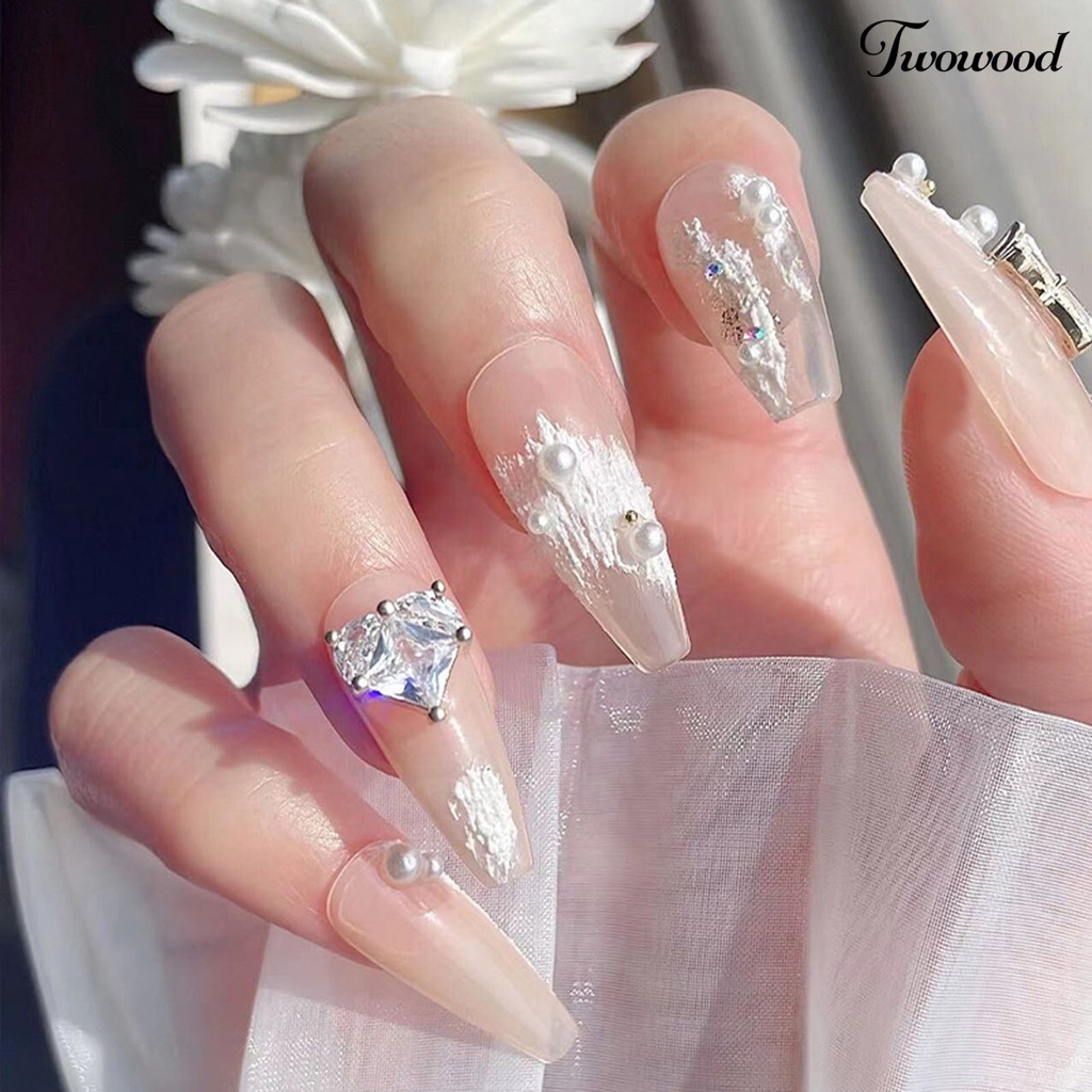 Twowood Ornamen Berlian Imitasi Bentuk Hati 3D Untuk Dekorasi Nail Art