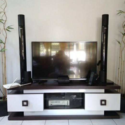 Meja Tv / Rak Tv / Buffet Tv Minimalis 106 - Panjang 150 Cm Karlinamandila
