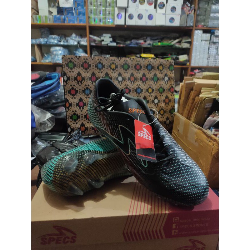 specs swervo thunderbolt FG