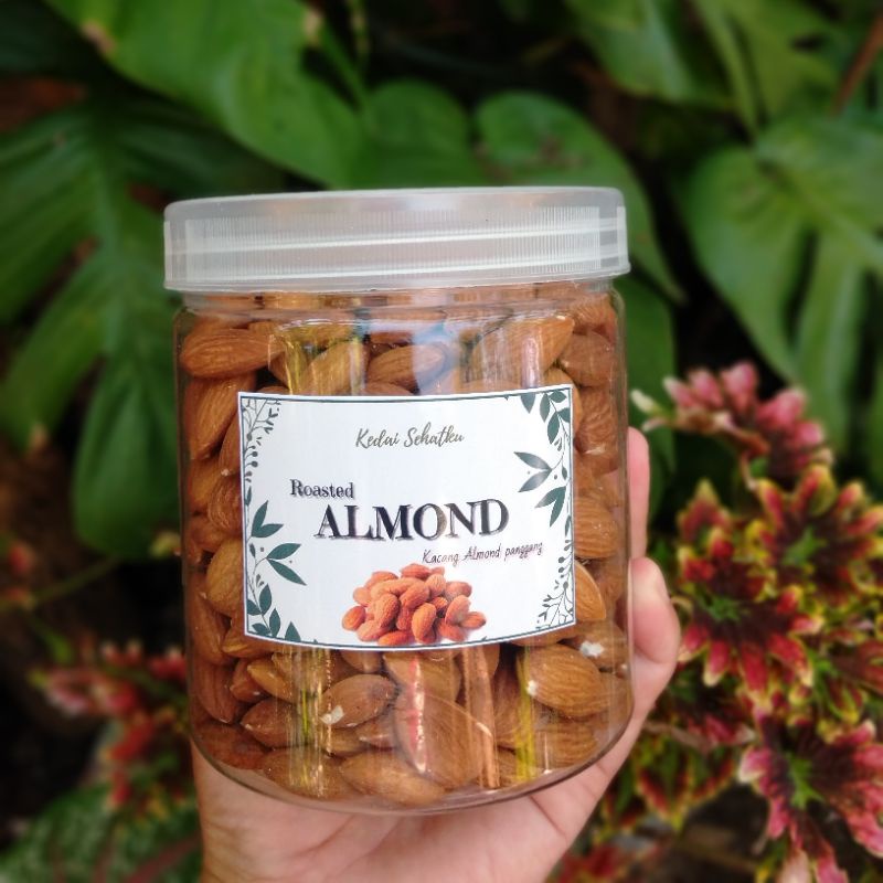 

Almond panggang / Roasted Almond 250gr