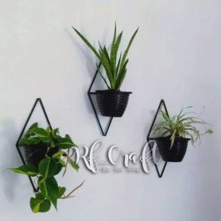 HIASAN TEMPAT BUNGA DEKORASI DINDING SIMPLE