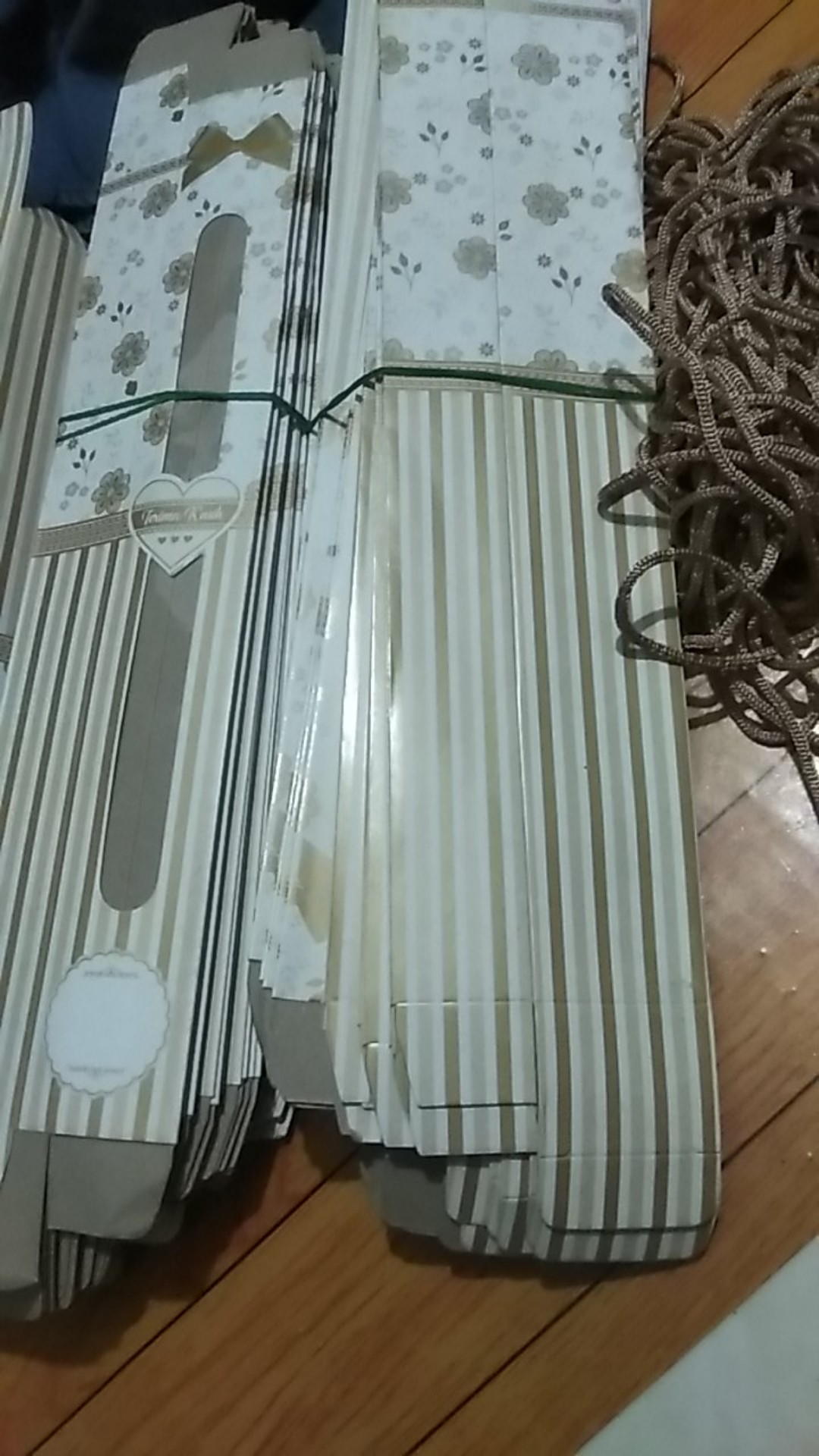 Souvenir Box Kemoceng ) Taplak