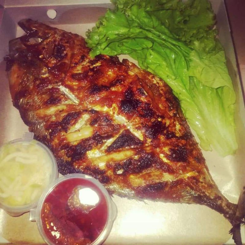

Ikan Bakar Kuwe Besar Terlaris