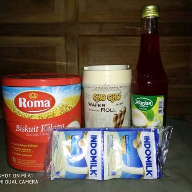 

paket kue lebaran