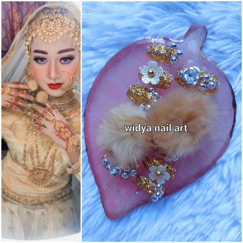 kuku palsu wedding gold + pompom