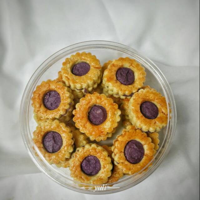 

Kue kering lebaran blueberry cream