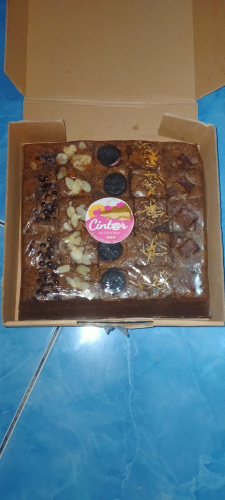 Brownies Sekat Jumbo   (25 Potong)