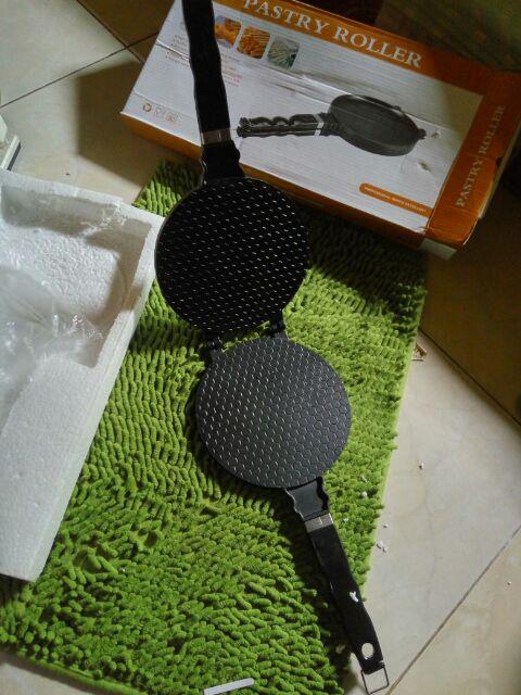 Cetakan Kue Semprong / Egg Roll Maker