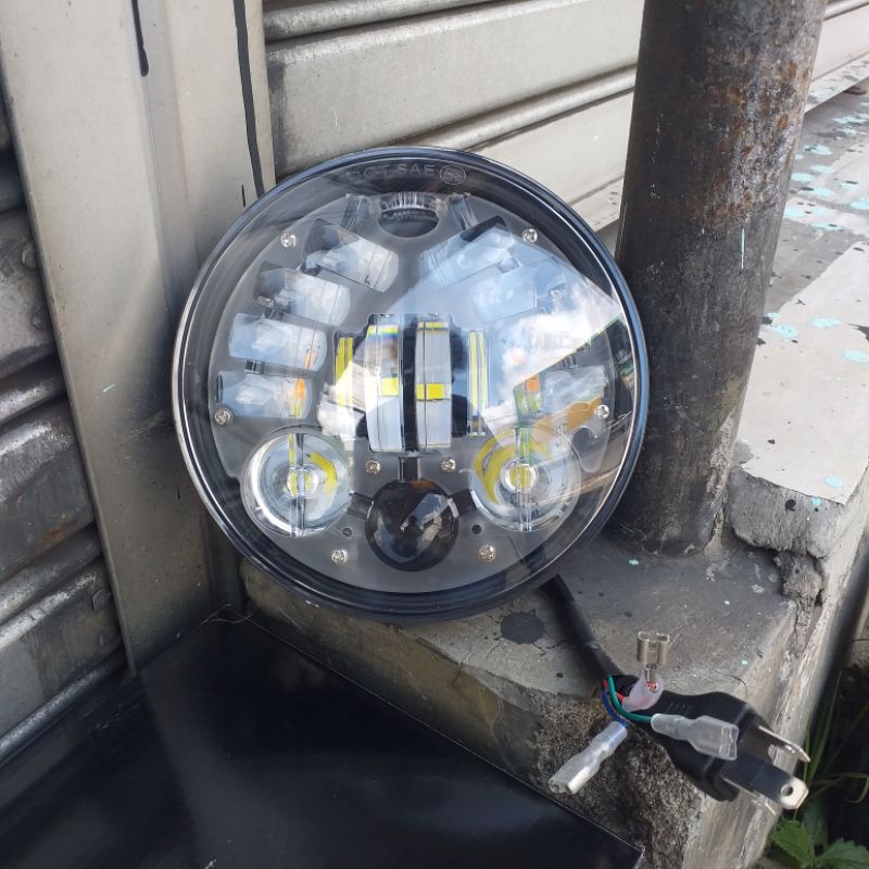 DAYMAKER 16 LED DUS HITAM