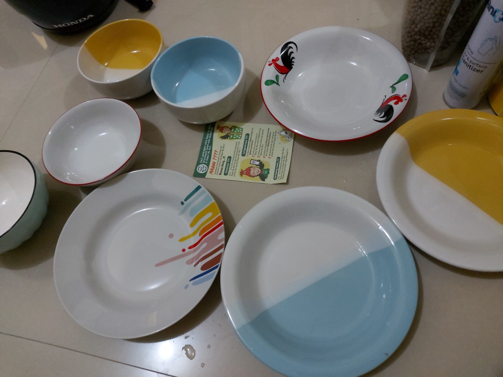 Piring Makan Omega Two Tone / 2 Warna Ukuran 9inch