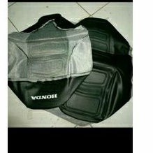 Cover kulit jok ,sarung kulit jok cb glatik cb100