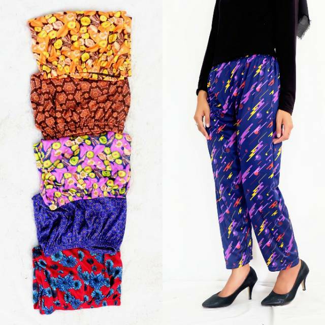 TERMURAH!! LEGGING PANJANG WANITA MUSLIMAH / Legging Jumbo Motif Bunga Bahan Hyget Best Seller