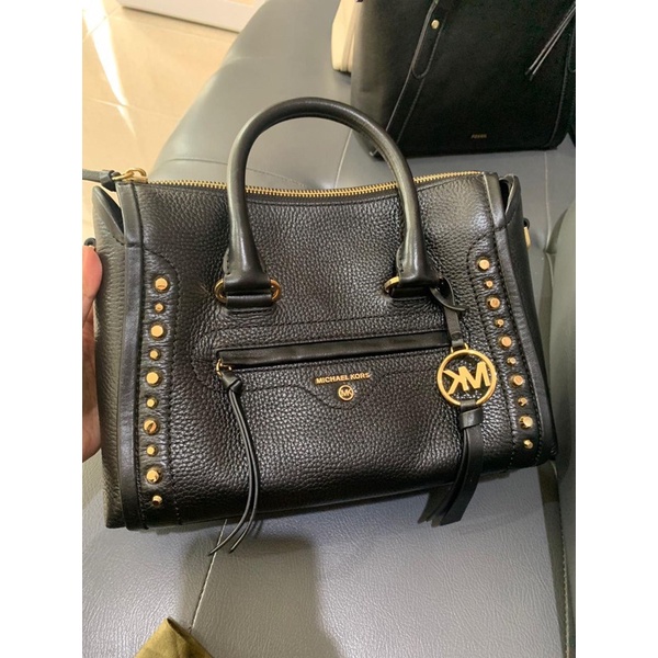 PRELOVED ~ MK CARINE SMALL BLACK STUDDED