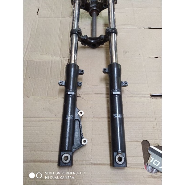 Shock depan Tiger revo original