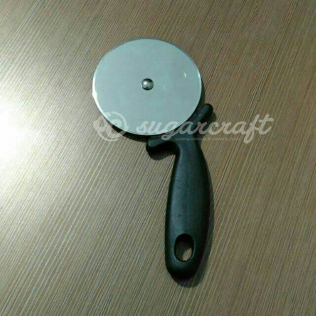 

Pizza cutter