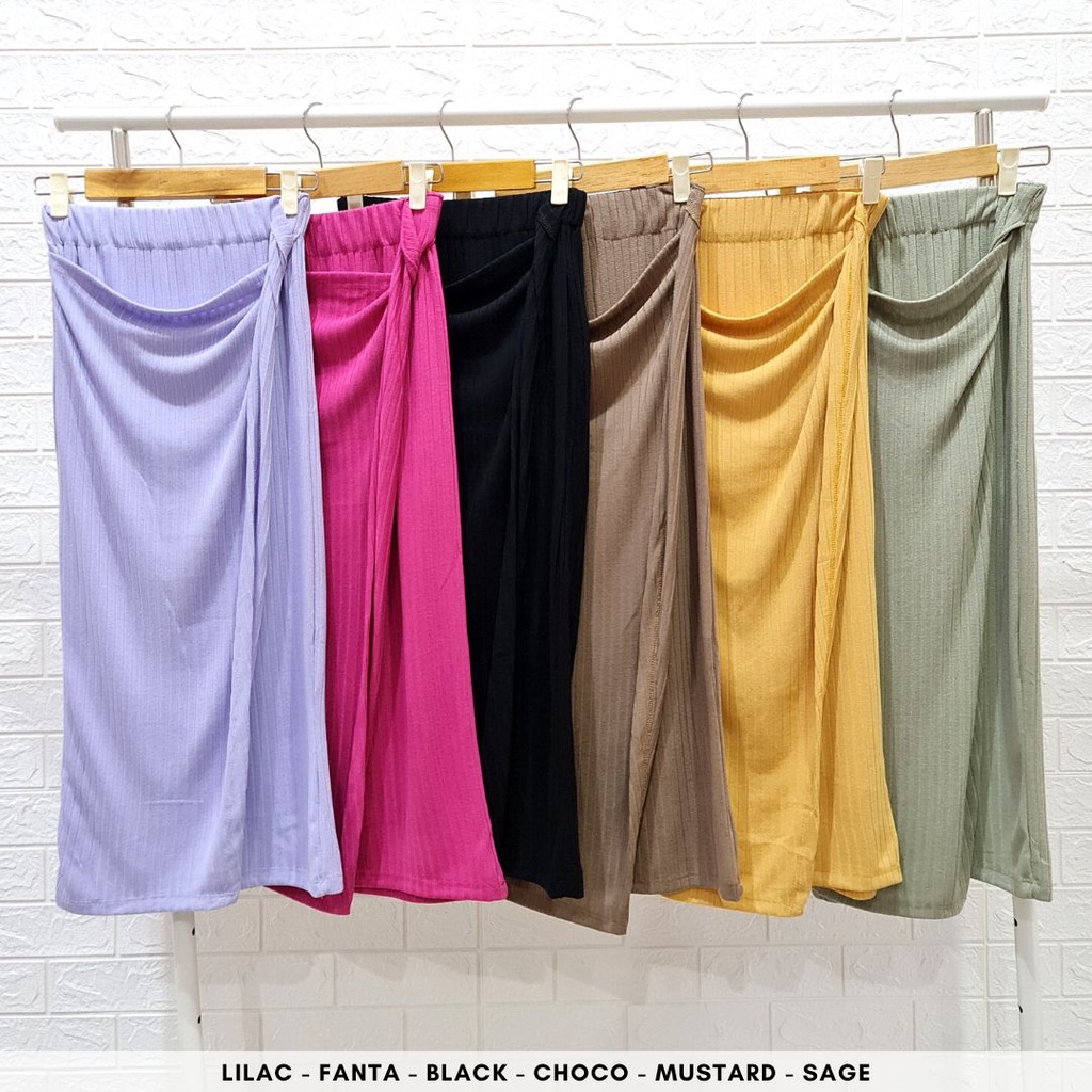 4501 sharpay sideway knit skirt