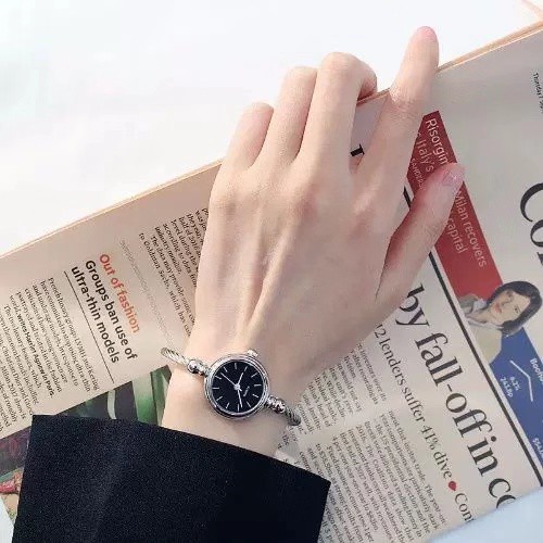 Jam Tangan WANITA RANTAI - Jam Tangan Simple Casual Women/ Small Watch And High Quality