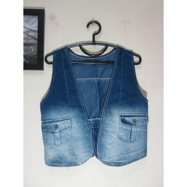 (Preloved) Rompi Jeans Wanita