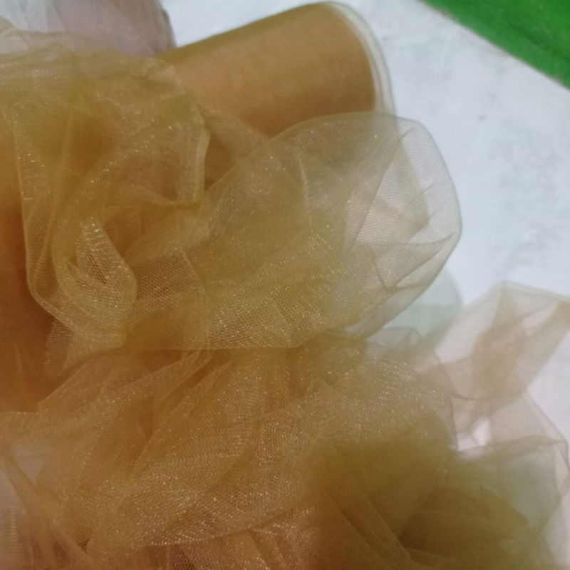 TILE POLOS / TULLE POLOS / SOFT TULLE-Gold kunyit
