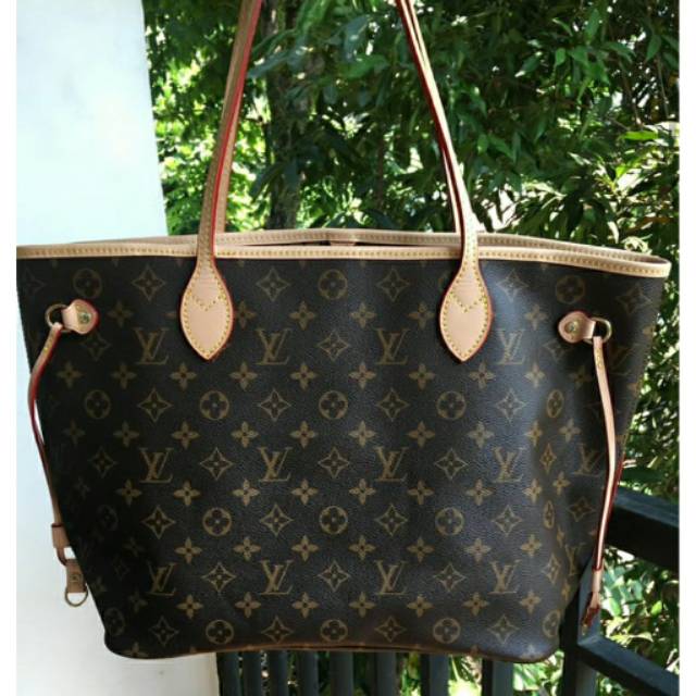 Preloved LV neverfull (not ori) size medium kondisi seperti baru,ada pouch