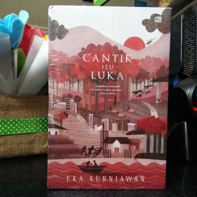 READY STOCK!  CANTIK ITU LUKA LIMITED EDITION soft cover