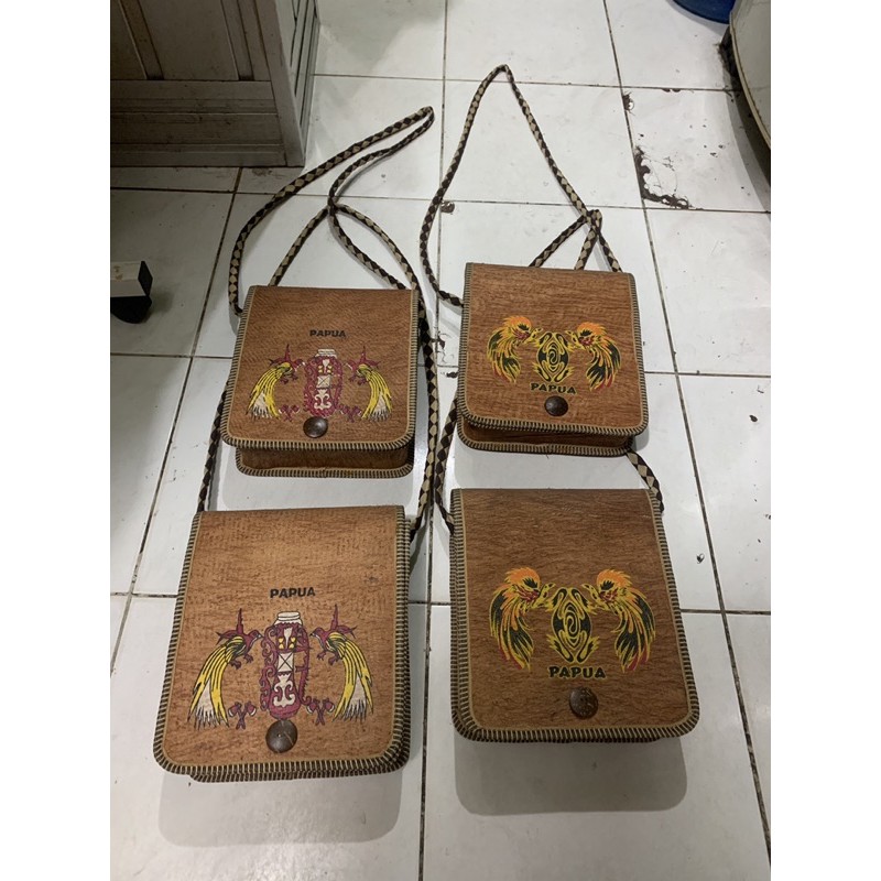 Tas Kulit Kayu Lukis