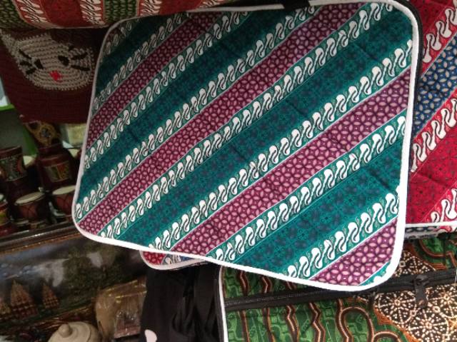 (BISA COD) Tas Laptop Batik Variasi 14 inchi 36x 28 cm- Souvenir Jogja