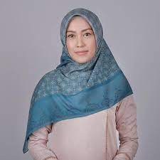 ZOYA KARISSA SCARF SEGI EMPAT VOAL