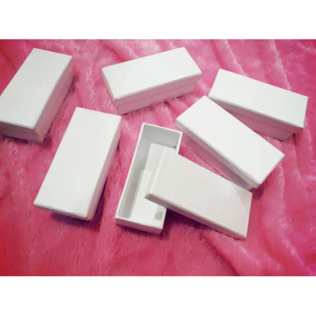 

box 13x5x4,5 cm full white