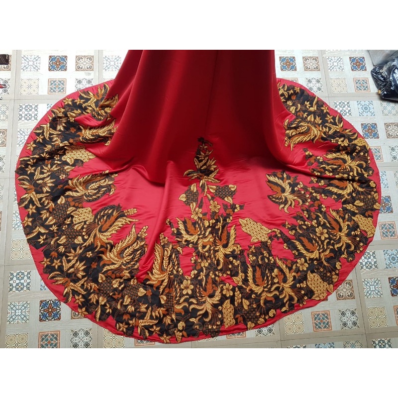 ekor kebaya/rok ekor