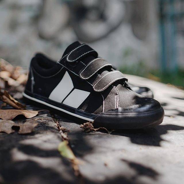 eliot velcro