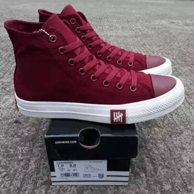 converse undefeated maroon