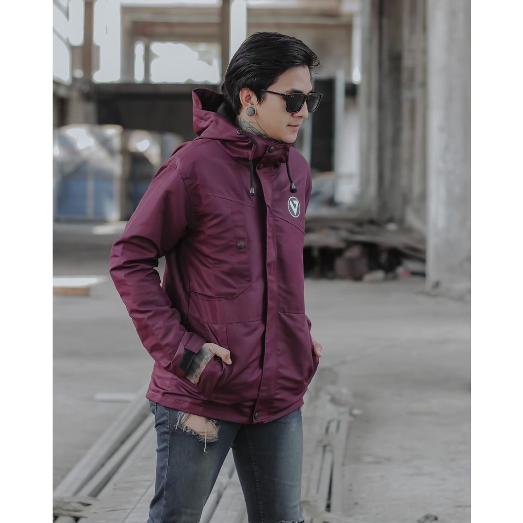 Jaket Pria Outdoor Taslan JN Premium 99% Waterproof / Jaket Gunung/Jaket Hiking Bikers Original Volkret