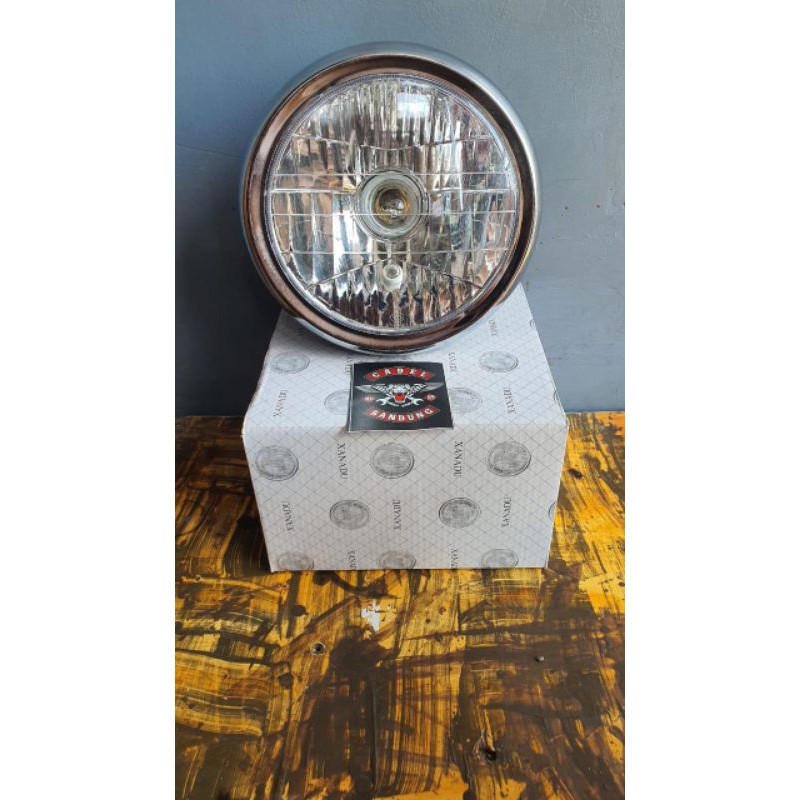 Lampu LED Motor Tiger Revo Depan+Bohlam H4 dan socket Lampu reflektor Terbaru untuk semua tipe motor