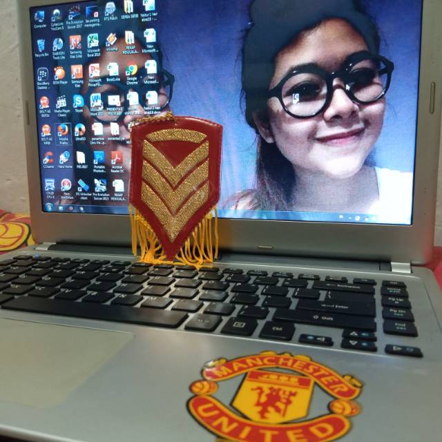 Aksesoris Gantungan Mobil SEVRON AKPOL