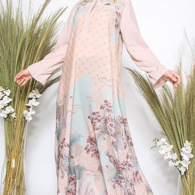 NIESHA DRESS RIA MIRANDA