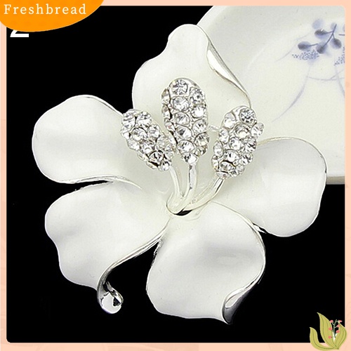 [ TERLARIS]Bridal Wedding Jewelry Rhinestone Lily Flower Scarf Brooch Pin Lady Party Gift