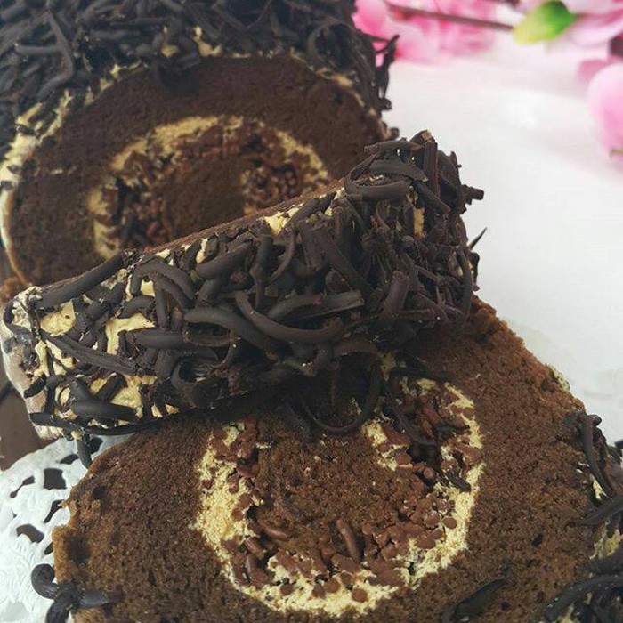 

bolu gulung coklat