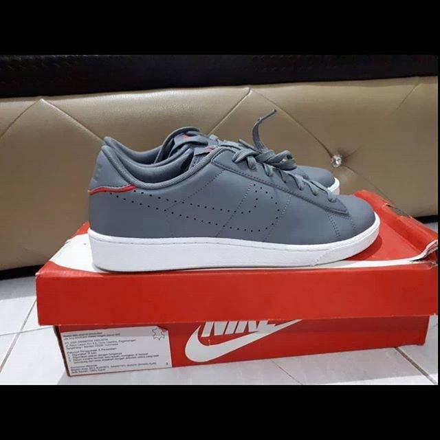 Nike tennis classic cs