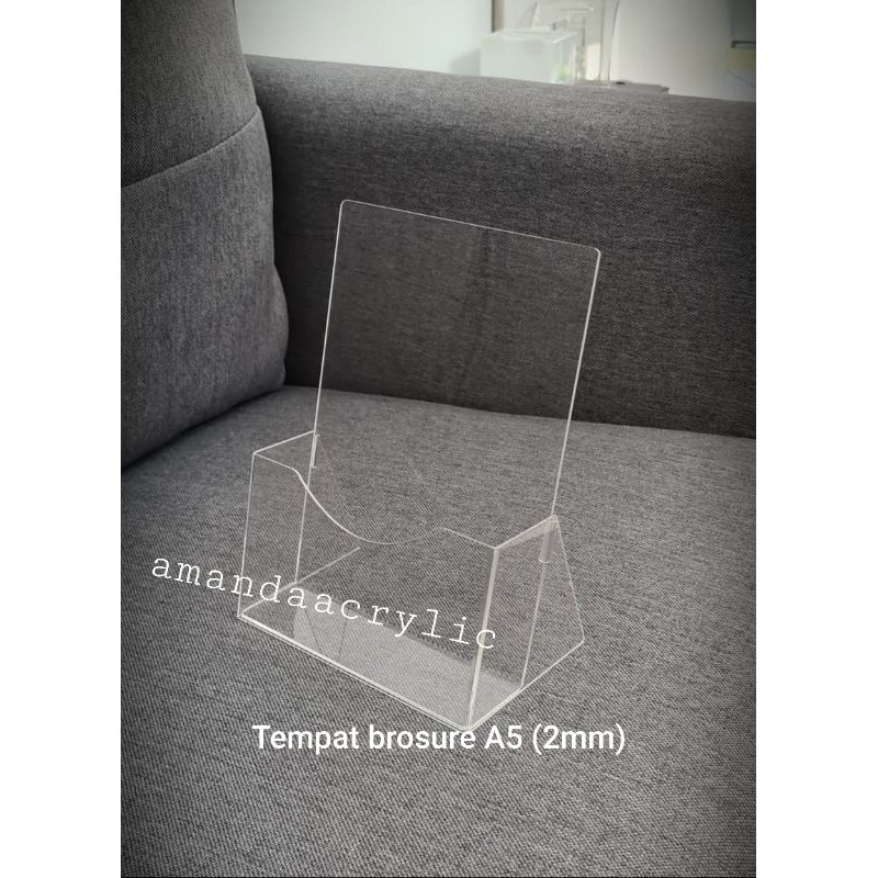 

Acrylic Tempat Brosure (uk.A5) tebal 2mm