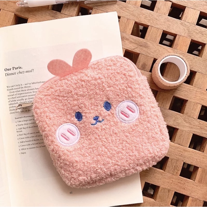 Pouch Bulu Korea Lucu Penyimpanan Pembalut Kado Wanita Lucu