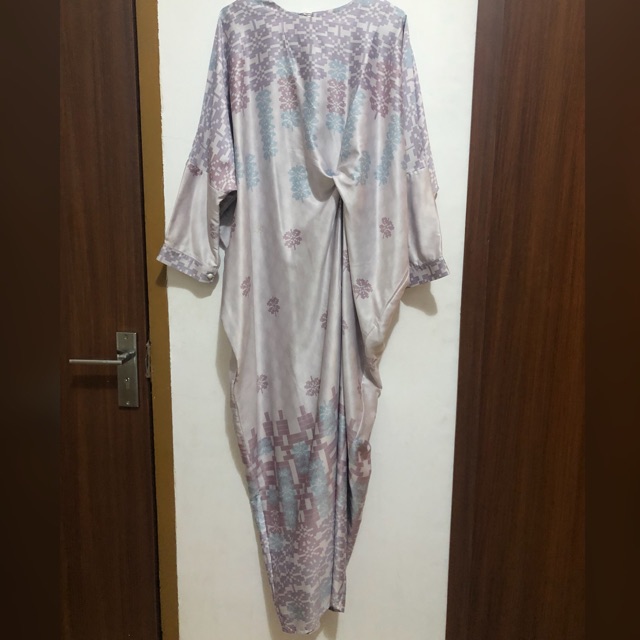 Preloved riamiranda cani kaftan ( booked)