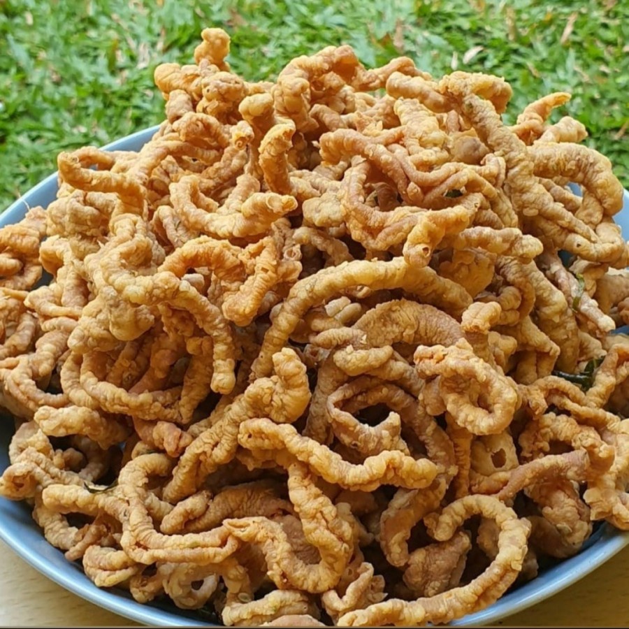 Kripik Usus Crispy Original Kripik Usus Pedes Gurih Renyah 100gr / Snack Kiloan Keripik Usus Grosir