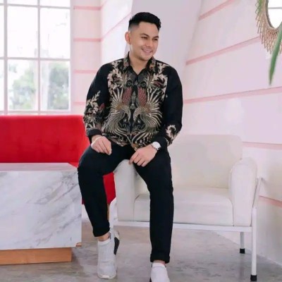 Kemeja Batik Prabu Bahan Katun Baturaden Reguler Fit Kemeja Batik Peksi Salur Full Furing Prabuseno