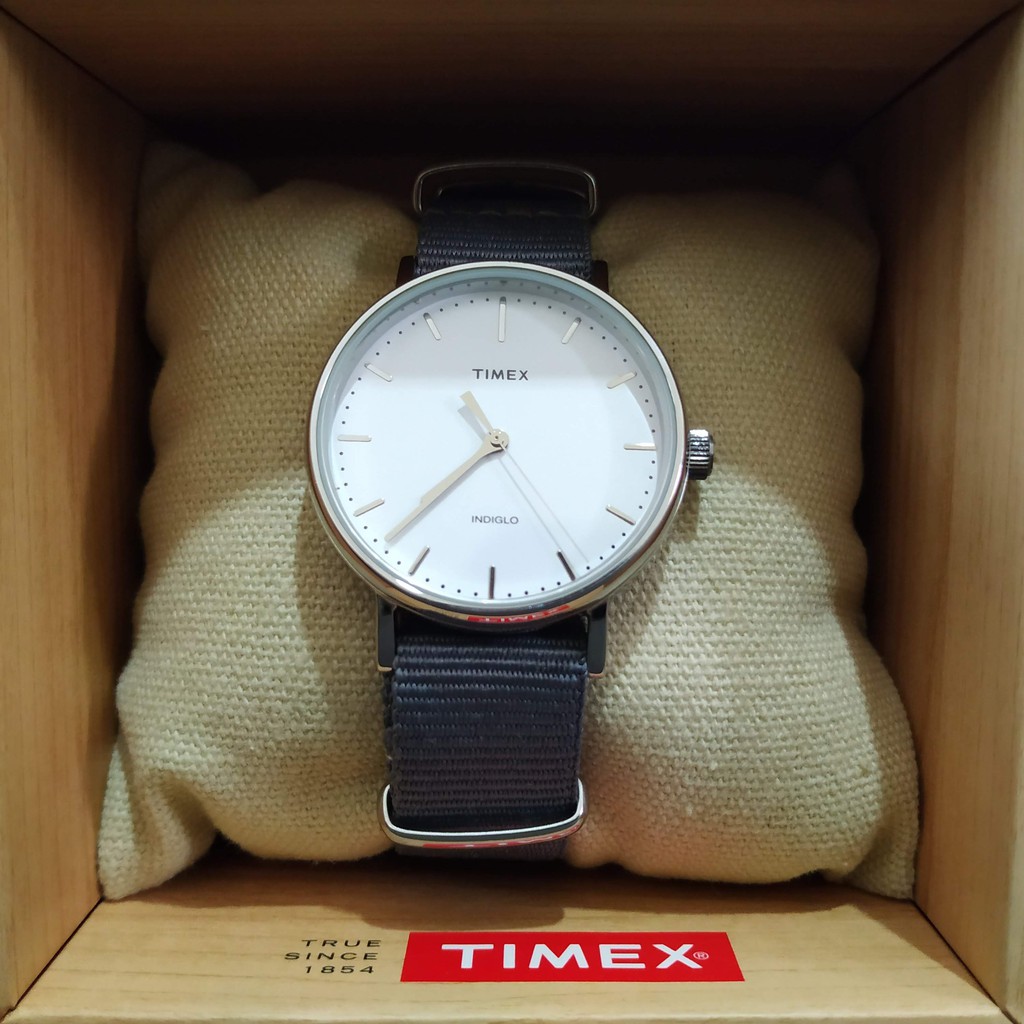 Timex Weekender Fairfield 37mm Mesh Band Watch Silver