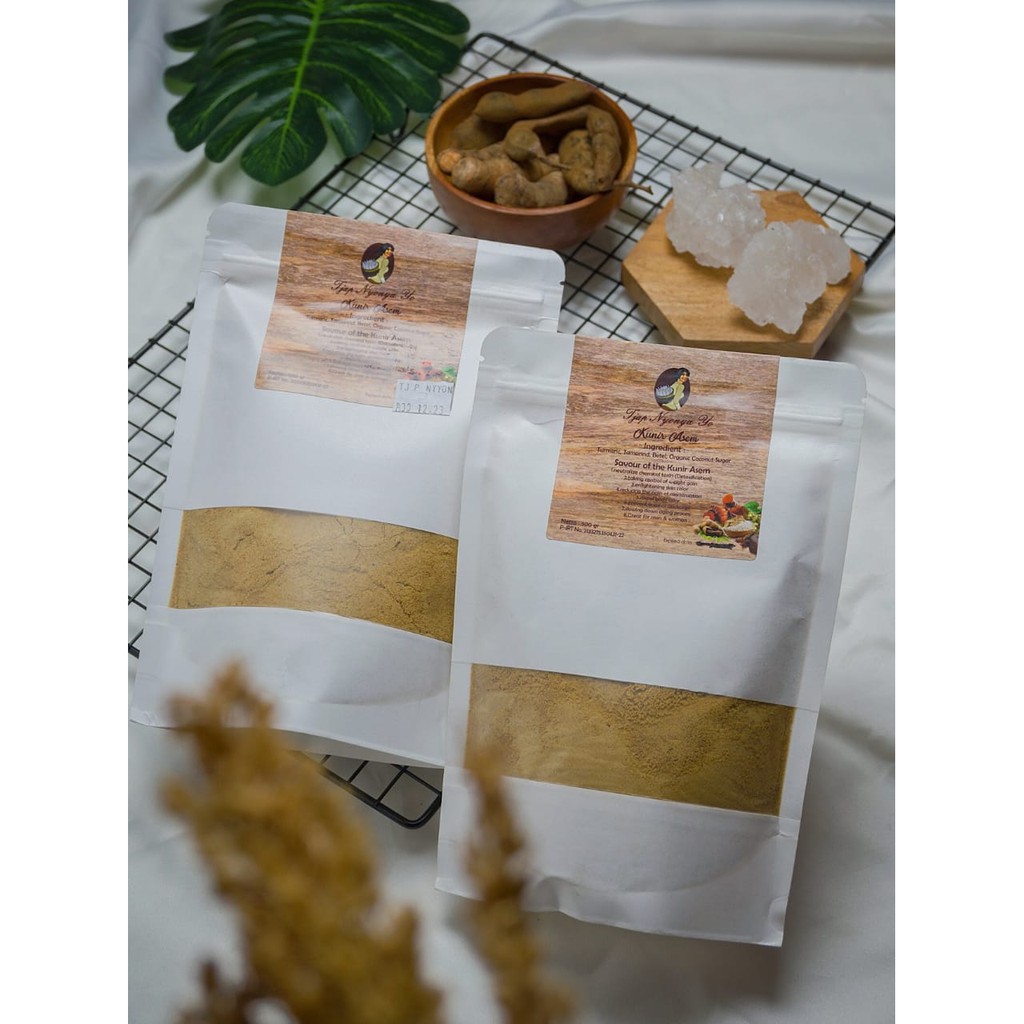 

Tjap Nyonya Yo - Jamu Kunir Asem Instant 300 Gr